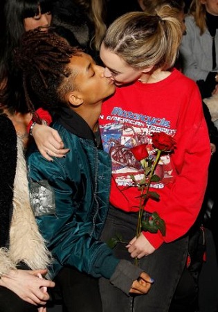 Sarah Snyder Biography, Height, Age, Boyfriend, Family, Wiki & More 7 Sarah Snyder and Jaden Smith spotted kissing together
