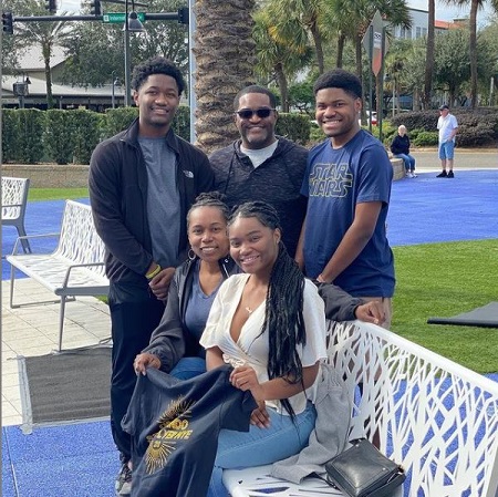 Sekou Smith Wiki, Age, Wife, Net worth, Family, Biography & More 9 Sekou Smith with his wife Heather and children Gabriel, Cameron, and Rielly.