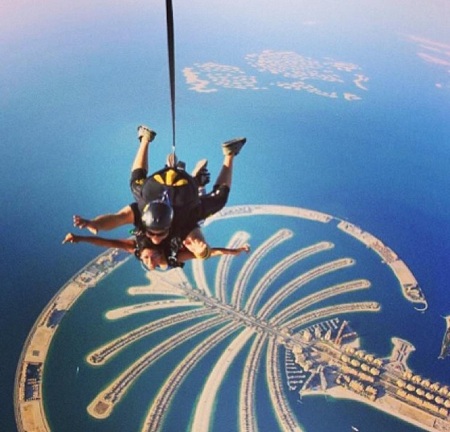 Shaza Morani: Wiki, Age, Husband, Height, Family, Biography & More 37 Shaza Morani went for skydiving in Dubai