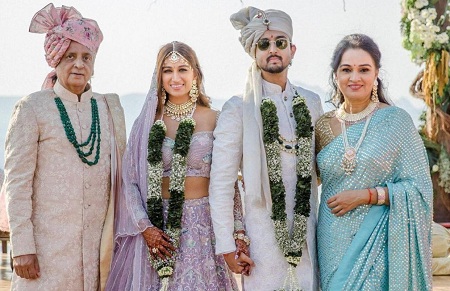 Shaza Morani: Wiki, Age, Husband, Height, Family, Biography & More 31 Shaza Morani with her 'In-Laws'