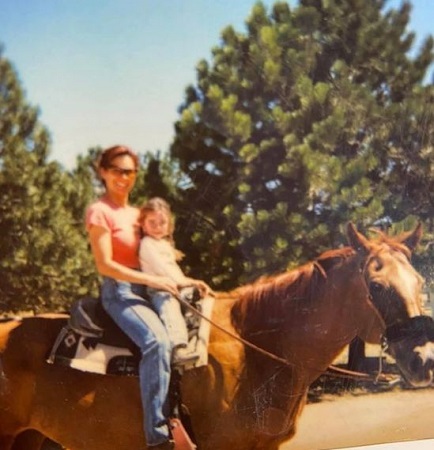 Skylyn Beaty Wiki, Height, Age, Boyfriend, Family, Biography & More 2 Skylyn Beaty childhood picture with her mother Shannon Ray