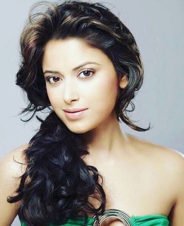 Sneha Paul - Wiki, Height, Age, Boyfriend, Caste, Family, Bio & More 16 Sneha Paul facts