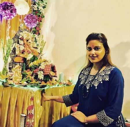 Sneha Paul - Wiki, Height, Age, Boyfriend, Caste, Family, Bio & More 21 Sneha Paul is a devotee of Lord Ganesha