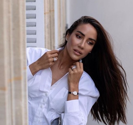 Tamara Kalinic Wiki, Height, Age, Boyfriend, Net worth, Biography & More 5 Tamara Kalinic family owns owns pharmacy companies