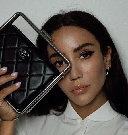 Tamara Kalinic Wiki, Height, Age, Boyfriend, Net worth, Biography & More 21 Tamara Kalinic is fluent in English, Spanish, and Serbian