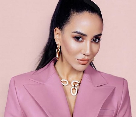 Tamara Kalinic Wiki, Height, Age, Boyfriend, Net worth, Biography & More 30 Tamara Kalinic runs a YouTube channel which has over 270K subscribers