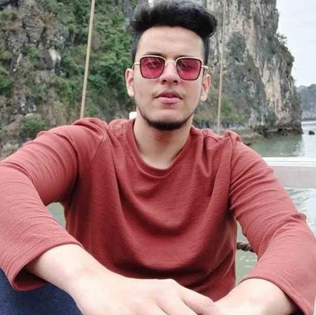 Triggered Insaan (Nischay Malhan) Wiki, Height, Age, Girlfriend, Family, Biography & More 4 Triggered Insaan Wiki and Biography