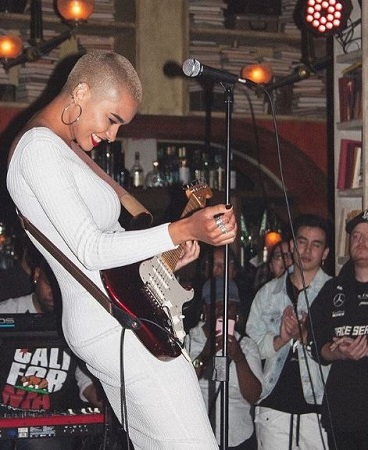 Yana Perrault: Bio, Height, Age, Boyfriend, Family, Wiki & More 12 Yana Perrault music career