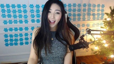 xChocoBars Wiki, Height, Age, Net worth, Boyfriend, Biography & More 12 xChocoBars during stream