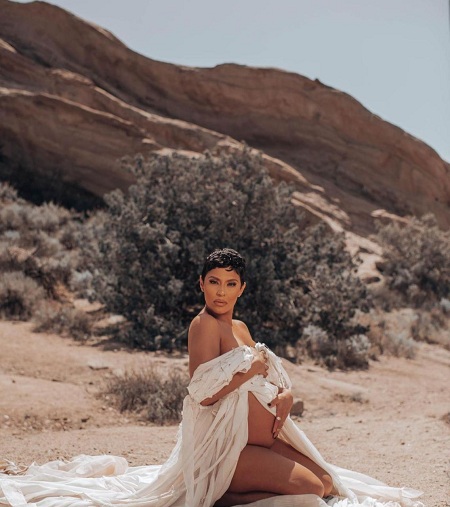 Abby De La Rosa Wiki | Age, Husband, Net worth, Family, Biography & More 12 Abby De La Rosa pregnancy photoshoot
