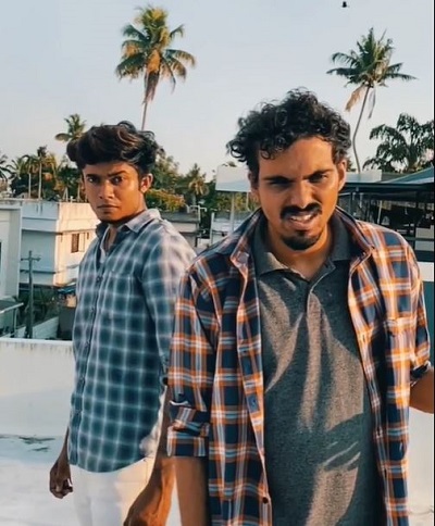 Who is Akhil CJ? Wiki, Height, Age, Girlfriend, Family, Bio & More 11 Akhil Cj while making video