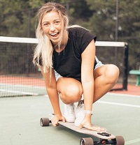Bella Robertson Wiki | Height, Age, Boyfriend, Family, Biography & More 12 Bella Robertson loves skating