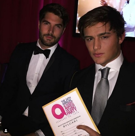 Bryant Wood Wiki | Height, Age, Girlfriend, Family, Biography & More 19 Bryant Wood was called in a award show.