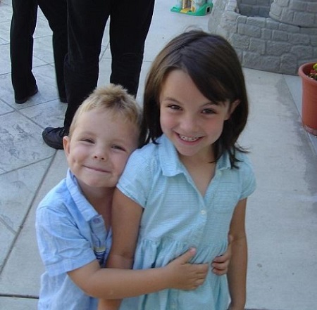 Pierson Wodzynski Wiki | Height, Age, Boyfriend, Family, Biography & More 6 Childhood photo of Pierson Wodzynski with her brother Logan Wodzynski