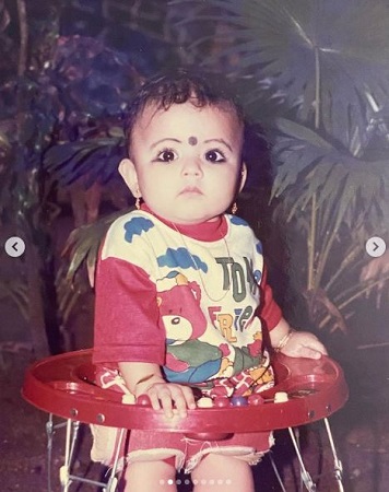 Childhood picture of Aparna Das.