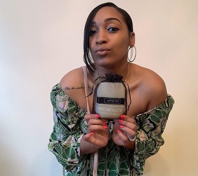 Desiree Lindstrom Wiki | Age, Boyfriend, Net worth, Family, Biography & More 15 Desiree Lindstrom while promoting product