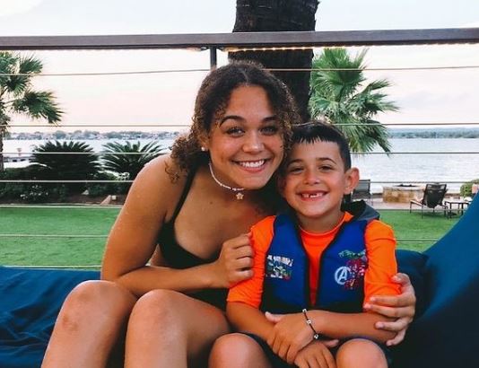 Devyn Winkler Wiki | Height, Age, Boyfriend, Family, Biography & More 4 Devyn Winkler with her sibling