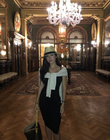 Edilsy Vargas Wiki | Height, Age, Boyfriend, Family, Biography & More 13 Edilsy Vargas in Italy.