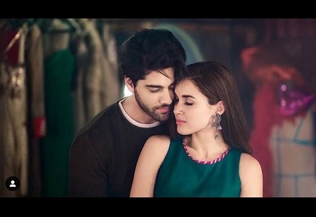 Edilsy Vargas Wiki | Height, Age, Boyfriend, Family, Biography & More 12 Edilsy Vargas with his co-actor Ehan Bhatt.