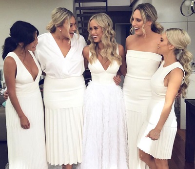 Emma Lane Wiki, Age, Height, Husband, Family, Biography & More 24 Emma Lane with her bride maids