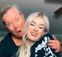 Emma Norton (TikTok Star) Wiki, Age, Height, Boyfriend, Biography & More 5 Emma Norton & Mom
