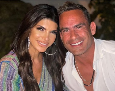 Who is Luis Ruelas? Wiki, Age, Wife, Net worth, Family, Bio & More 8 Luis Ruelas with his girlfriend Teresa Giudice