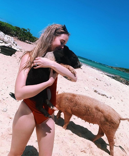 MeganPlays Wiki | Height, Age, Boyfriend, Family, Biography & More 4 MeganPlays was born in the year of the Pig