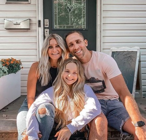 Pressley Hosbach Wiki, Height, Age, Boyfriend, Family, Biography & More 7 Pressley Hosbach and her parents