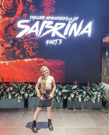Pressley Hosbach Wiki, Height, Age, Boyfriend, Family, Biography & More 22 Pressley Hosbach favorite show Chilling Adventures of Sabrina