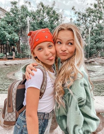 Pressley Hosbach Wiki, Height, Age, Boyfriend, Family, Biography & More 13 Pressley Hosbach with her bestie