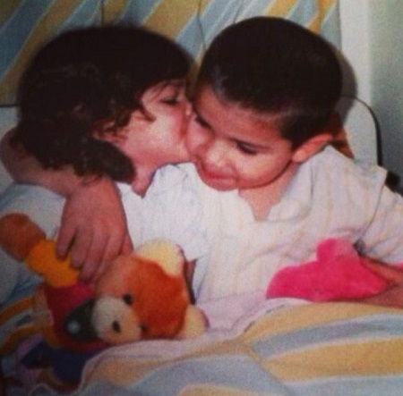 Safiyya Vorajee Wiki | Age, Boyfriend, Children, Family, Biography & More 15 Safiyya Vorajee childhood picture with her brother Danny Vorajee