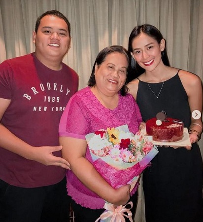Samantha Bernardo Wiki, Height, Age, Boyfriend, Family, Biography & More 7 Samantha Bernardo and her family
