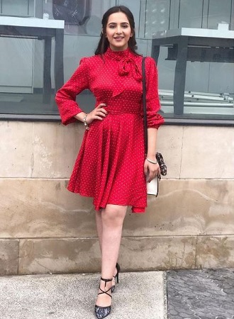 Sruishty Mann Wiki, Age, Height, Boyfriend, Family, Biography & More 6 Sruishty Mann height.