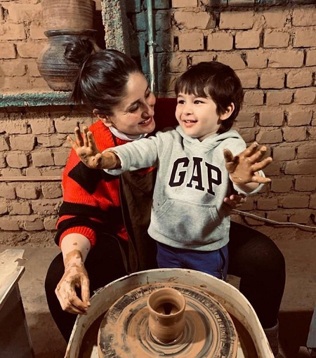 Taimur Ali Khan Wiki, Height, Age, Family, Photos, Biography & More 15 Taimur Ali Khan makes an earthen utensil with his mother