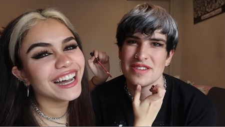 Tarayummy while making video