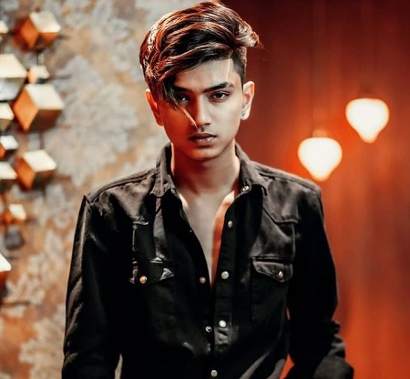 Who is Tushar Silawat? Wiki, Height, Age, Girlfriend, Family, Bio & More 3 Tushar Silawat Age, Wiki & Bio