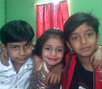 Who is Tushar Silawat? Wiki, Height, Age, Girlfriend, Family, Bio & More 9 Tushar Silawat childhood picture with his siblings