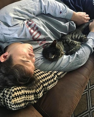 Tyler Williams Wiki | Age, Wife, Height, Family, Biography & More 12 Tyler Williams with his cat Crusty.