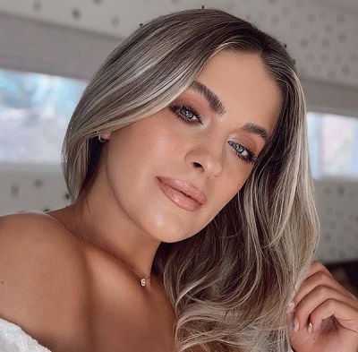 Whitney Simmons Wiki, Height, Age, Husband, Family, Biography & More 3 Whitney Simmons Age, Wiki & Bio