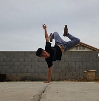 Zachary Smith (TikTok Star) Wiki, Height, Age, Girlfriend, Family, Biography & More 8 Zachary Smith loves dancing