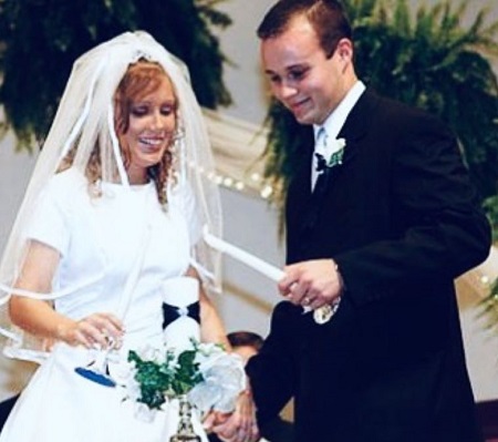 Who is Anna Duggar? Wiki, Age, Husband, Family, Biography & More 15 Anna Renee Duggar and Josh Duggar wedding picture
