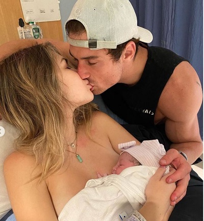 Elisabeth Rioux Wiki, Height, Age, Husband, Family, Biography & More 17 Elisabeth Rioux with her husband and daughter