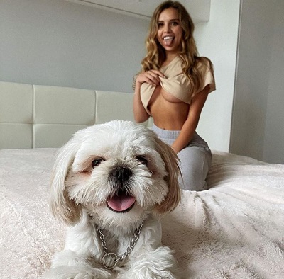 Veronica Bielik with her pet