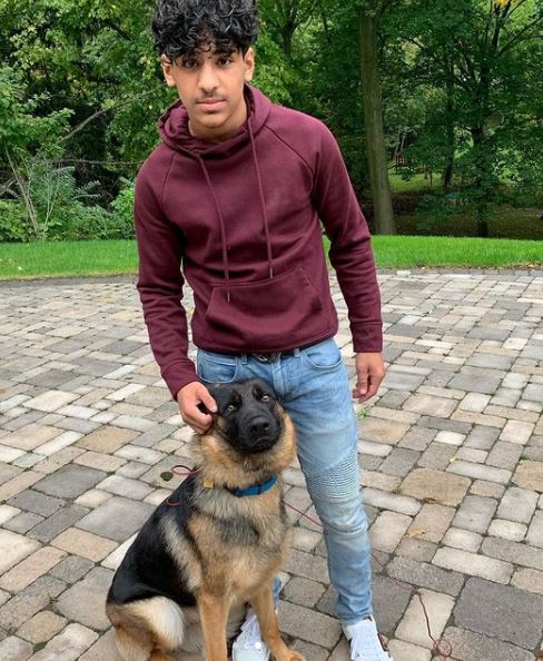 Who is Walid Sharks? Wiki, Biography, Age, Profession, Family, Girlfriend, Height & More 11 Walid with his dog