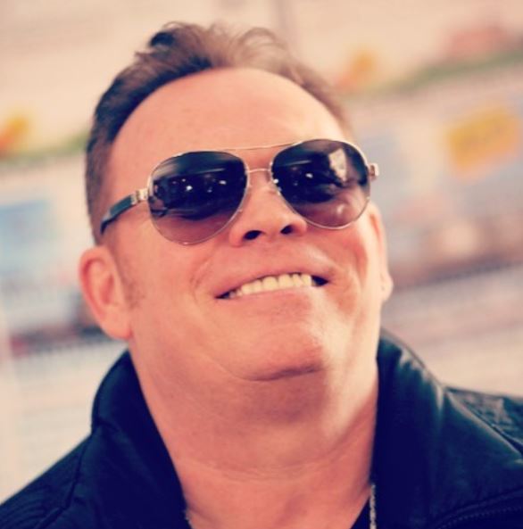 Who is Julie Campbell? Wiki, Biography, Family & Facts About Ali Campbell's Wife 6 Ali Campbell