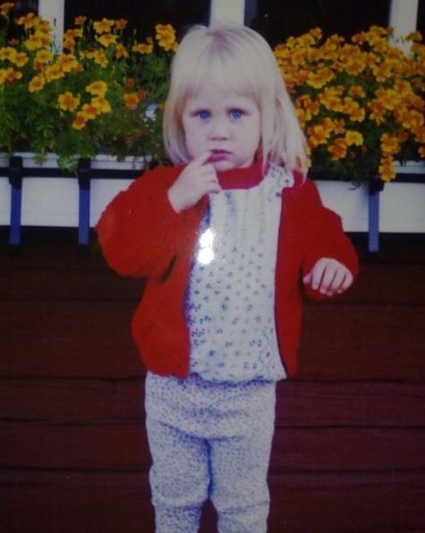 Who is Kandyland Streamer? Wiki, Biography, Age, Family, Boyfriend, Lifestyle, Height & More 2 Childhood photo of Kandyland Streamer