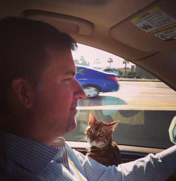 Who is Christian Stracke? Wiki, Biography & Facts About Sutton Stracke's Husband 14 Christian Stracke animal lover