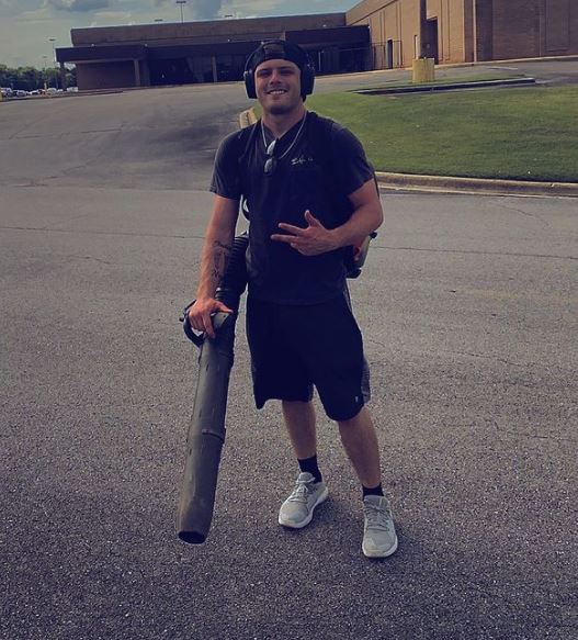 Jordan McCollum (Mama June's Boyfriend) Wiki, Biography, Age, Net worth, TikTok, Profession, Family, Lifestyle & More 3 Jordan McCollum height