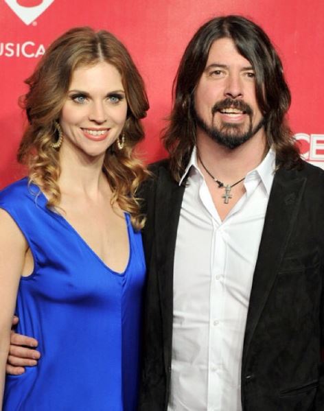 Who is Jordyn Blum? Wiki, Biography & Facts About Dave Grohl's Wife 2 Jordyn Blum biography