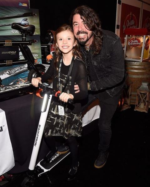 Who is Jordyn Blum? Wiki, Biography & Facts About Dave Grohl's Wife 5 Jordyn Blum husband with daughter Harper Willow